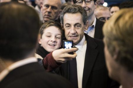 Ο Σαρκοζί υψώνει ανάχωμα στην Ακροδεξιά