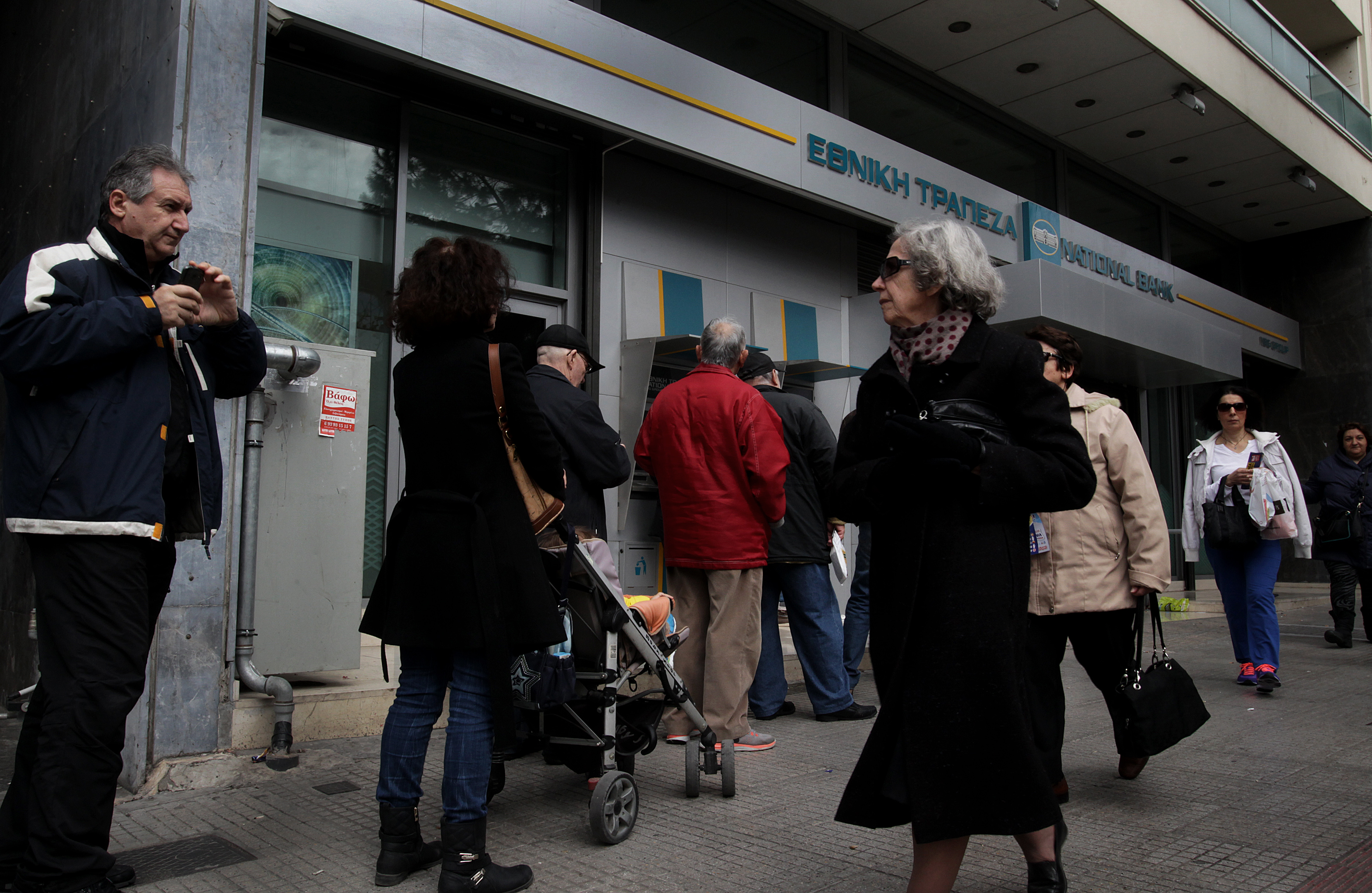 Αυστηρές προϋποθέσεις επιβολής ελέγχων στην κίνηση κεφαλαίων