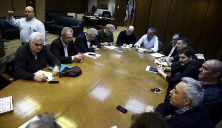 Ξεκινά κοινωνικός διάλογος για τις εργασιακές σχέσεις
