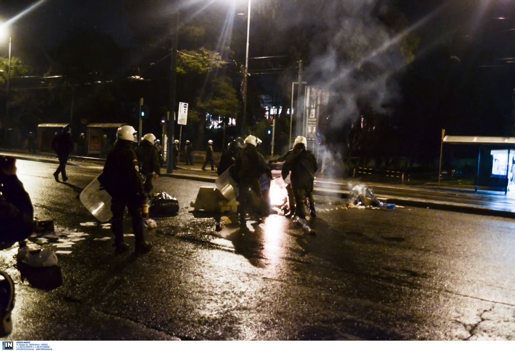 Γ. Πανούσης:Υπεύθυνη η στάση της κυβέρνησης σε Εξάρχεια και Νομική