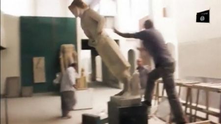 Γιατί καταστρέφουν τις αρχαιότητες οι τζιχαντιστές