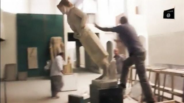 Γιατί καταστρέφουν τις αρχαιότητες οι τζιχαντιστές