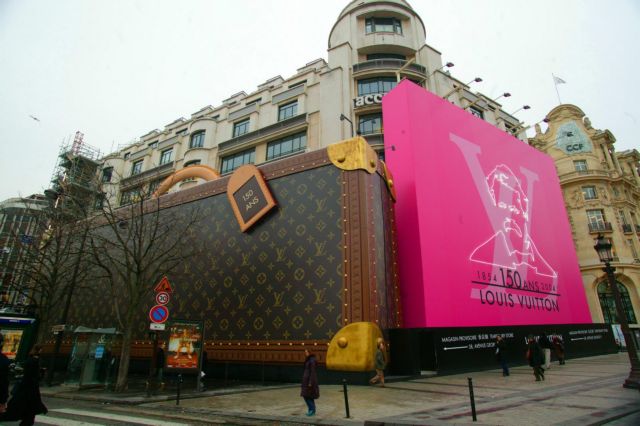 Οταν η κρίση ευνοεί την πολυτέλεια