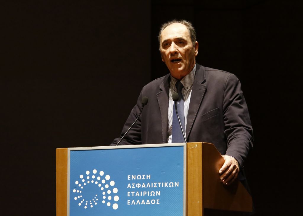 Διαψεύδει «πάγωμα» του ΕΣΠΑ ο Γιώργος Σταθάκης