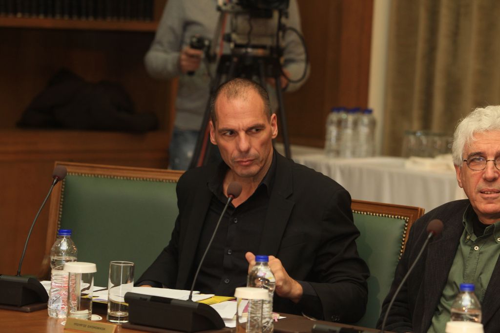 Βαρουφάκης: «Η εθνική μας κυριαρχία παραχωρήθηκε στους δανειστές – Πρωταρχικό ζήτημα η ανάκτησή της»