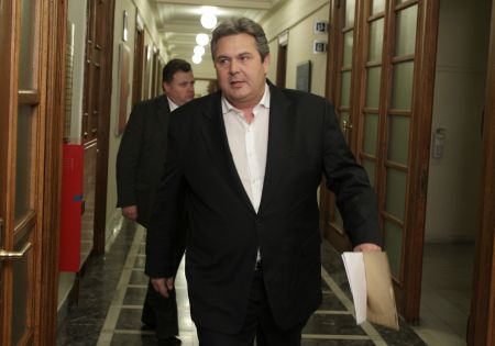 Καμμένος: Προβοκάτσια κατά της κυβέρνησης το έγγραφο για τους μετανάστες