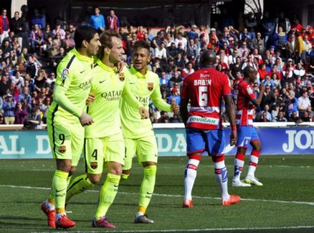 Η Μπαρτσελόνα κέρδισε τη Γρανάδα και επέστρεψε στις νίκες