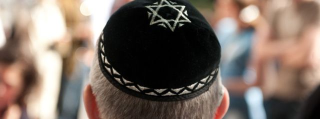 Γερμανία: Συμβουλή στους εβραίους να μην φορούν δημοσίως κιπά | tovima.gr