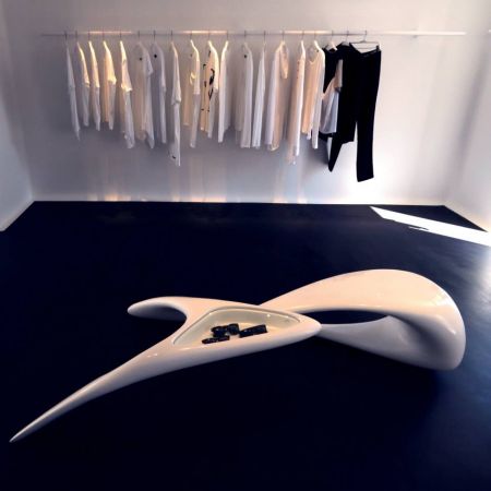 Ο Δημήτρης Τσίγκος σχεδιάζει μια μπουτίκ στην Μύκονο