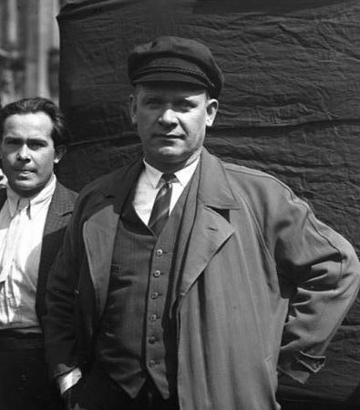 Τιμώντας τον Ερνστ Τέλμαν