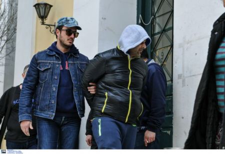 Μπαλάκι οι ευθύνες για το ότι ο 40χρονος παιδόφιλος ήταν ελεύθερος