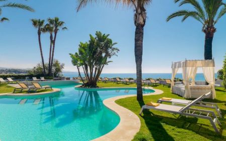 Κόκκινες βασίλισσες