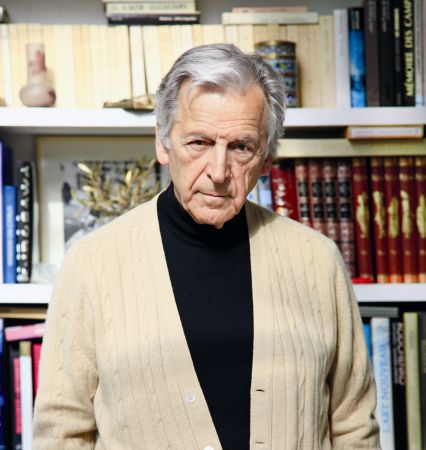 Κώστας Γαβράς: «Να αντιδράσουμε στους Γερμανούς με μποϊκοτάζ στα προϊόντα τους – Είναι μια αντίσταση ειρηνική – Θυμίζει τον Γκάντι»