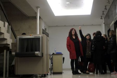 Την Πέμπτη στη Βουλή το νομοσχέδιο για απολυμένους / διαθέσιμους