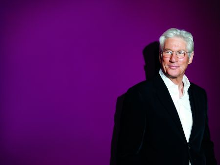 Ρίτσαρντ Γκιρ: «Ο Τραμπ είναι μια εθνική ντροπή»