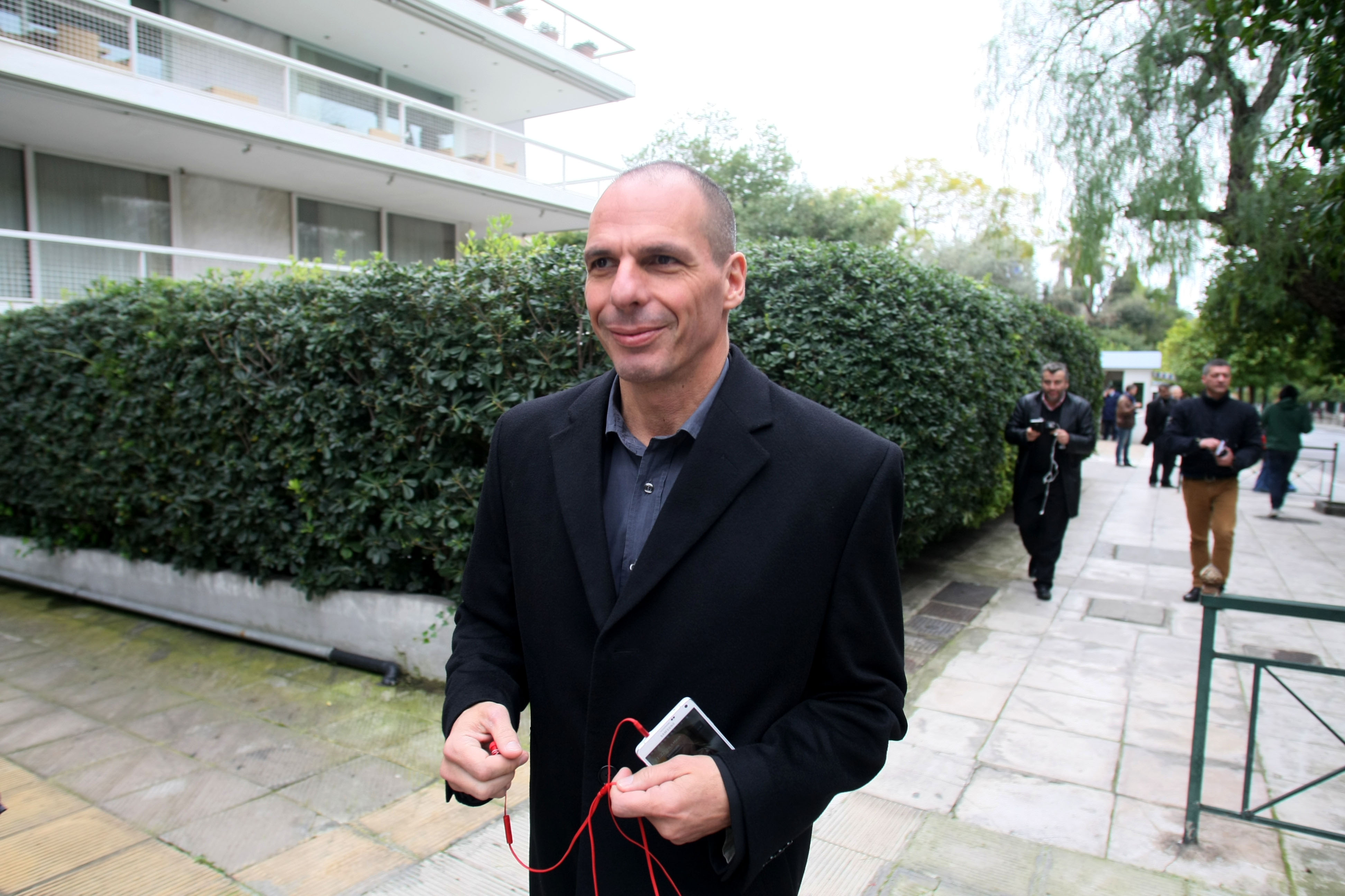 Αναχωρεί για Βενετία-Βρυξελλες ο Βαρουφάκης εν όψει Eurogroup