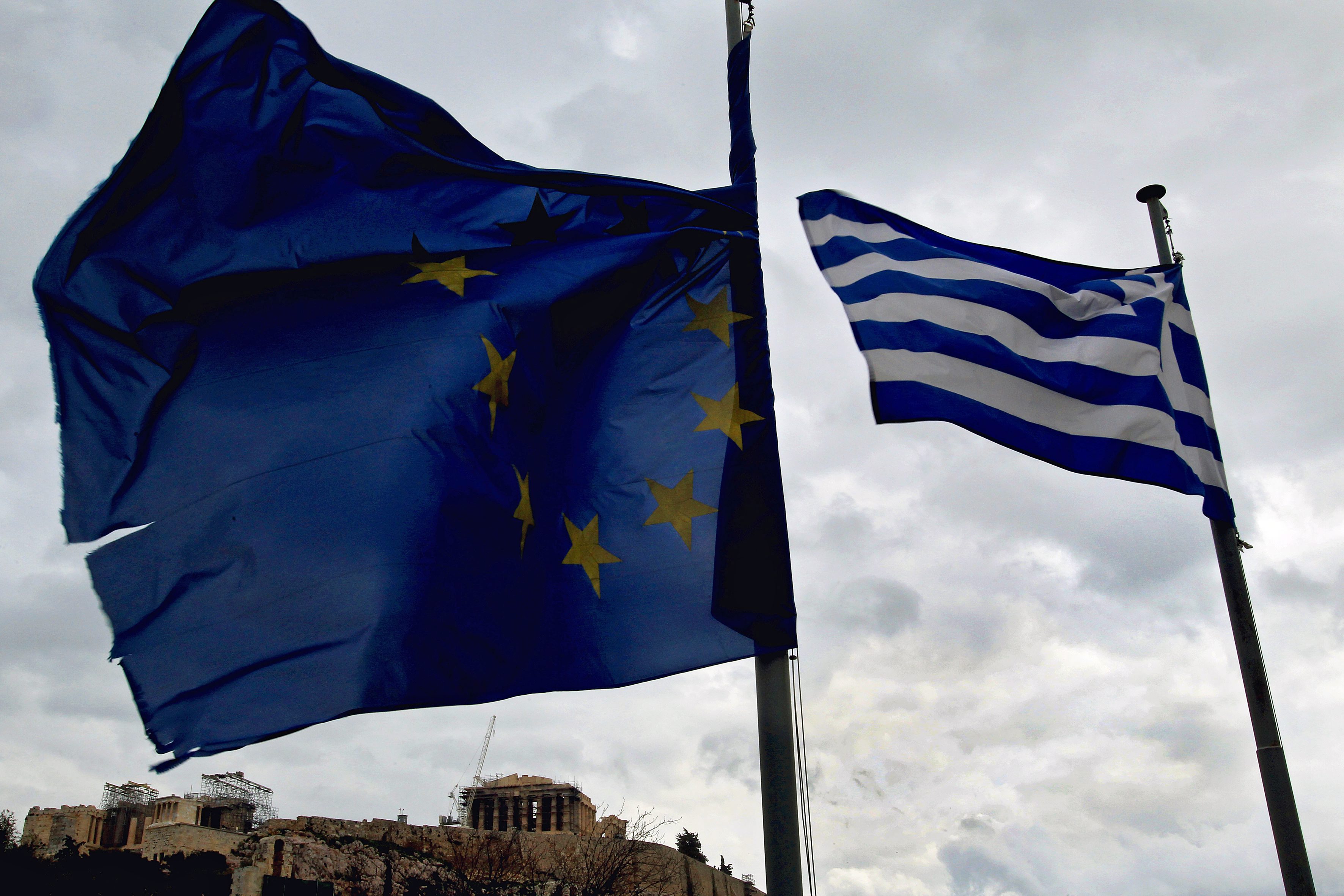 Διεθνής Τύπος:Πιέσεις και απειλές δέχτηκε η Αθήνα στο Eurogroup