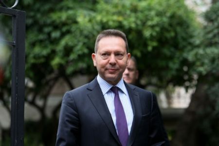 Ο πόλεμος στον Στουρνάρα και οι εργολαβίεςτης Τράπεζας Αττικής