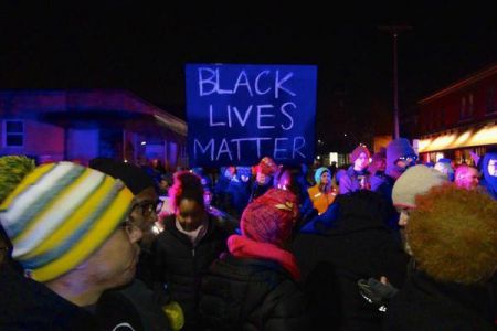 Η αμερικανική αστυνομία συνεχίζει να σκοτώνει άοπλους Αφροαμερικανούς