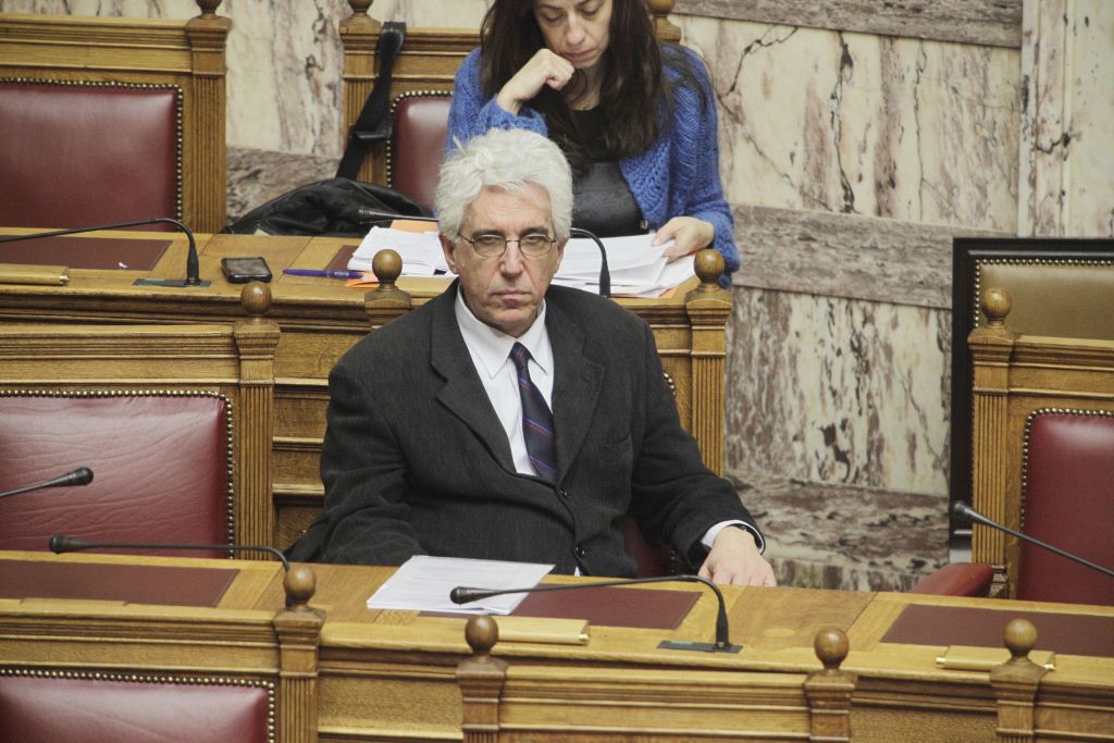 Παρασκευόπουλος: Η διάταξη για την αποφυλάκιση αφορά και τον Σ.Ξηρό