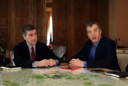 Κεντροαριστερά: Σε θέση μάχης για το ντιμπέιτ