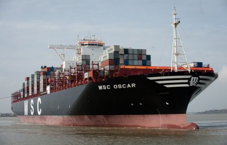 Πώς ξεφορτώνεις το μεγαλύτερο εμπορικό πλοίο στον κόσμο;