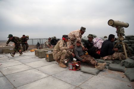 Στο κέντρο του Τικρίτ «στριμώχνουν» τους τζιχαντιστές οι Ιρακινοί