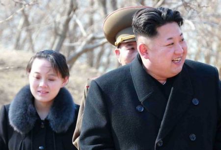 Β. Κορέα: Παρέλαση με 13.000 στρατιώτες και 200 οχήματα