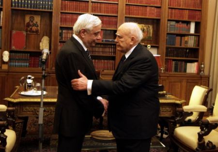 Συνάντηση με τον Κάρολο Παπούλια είχε ο Προκόπης Παυλόπουλος