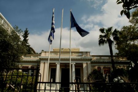 «Πυρετός» συσκέψεων στην Αθήνα για ένα θετικό σήμα από το Eurogroup
