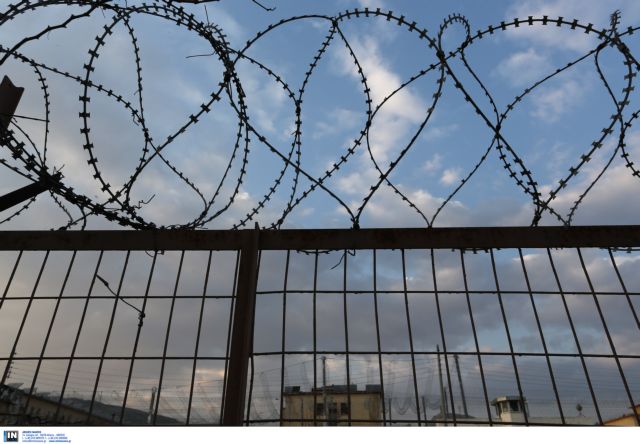 Κίνδυνος για τη ζωή των κρατουμένων απεργών πείνας σύμφωνα με τους γιατρούς