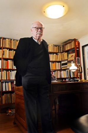 Δημήτρης Νόλλας: Αν ζούμε σήμερα σαν υποκριτές, αύριο θα ζήσουμε σαν θύματα