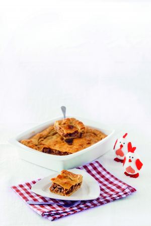 Κεφαλλονίτικη κρεατόπιτα με χοιρινό