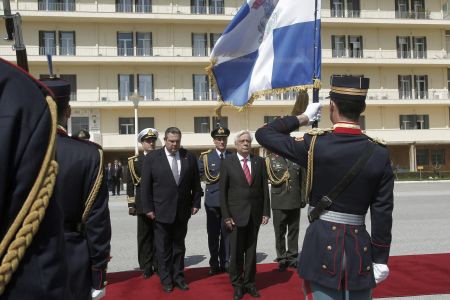 Παυλόπουλος: Οι ένοπλες δυνάμεις υπερασπίζονται τα ευρωπαϊκά σύνορα