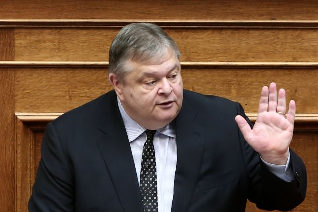 Συνάντηση Βενιζέλου με δημάρχους στη Βουλή