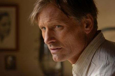 Βίγκο Μόρτενσεν: Oλα μπορούν να αρχίσουν από μια απλή χειραψία