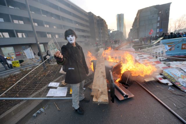Τι είναι και τι θέλει το κίνημα Blockupy που γεννήθηκε στη Γερμανία