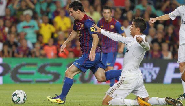 Μαγεμένη σελήνη και μαύρα φεγγάρια