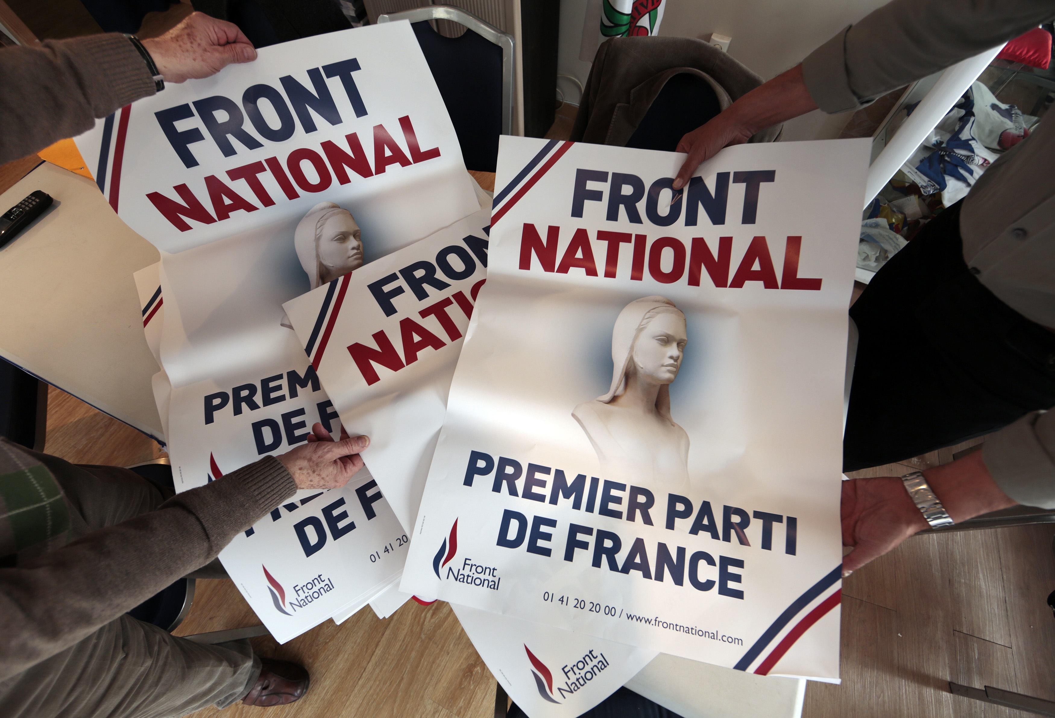 Πρώτη πράξη των γαλλικών περιφερειακών εκλογών με πρωταγωνίστρια την Λεπέν