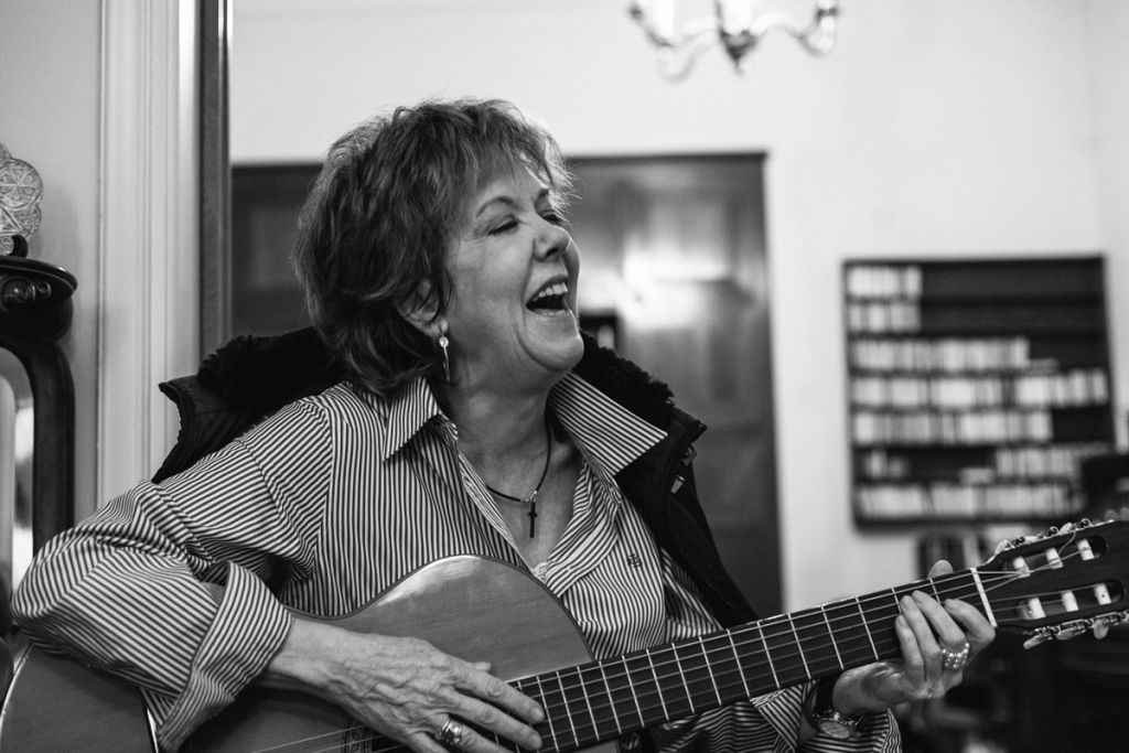 Η Γιοβάννα «Αυτοπροσώπως» στον Νίκο Θρασυβούλου