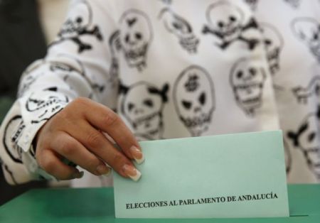 Νίκη των Σοσιαλιστών στην Ανδαλουσία, ενισχυμένοι οι Podemos