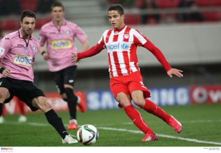 Θαμπά αστέρια στον Πειραιά