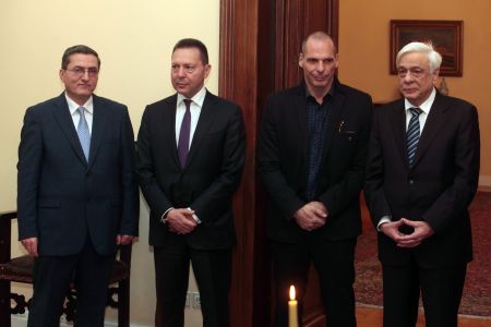 Συνάντηση του Προέδρου της Δημοκρατίας κ. Παυλόπουλου με τον Γ. Βαρουφάκη