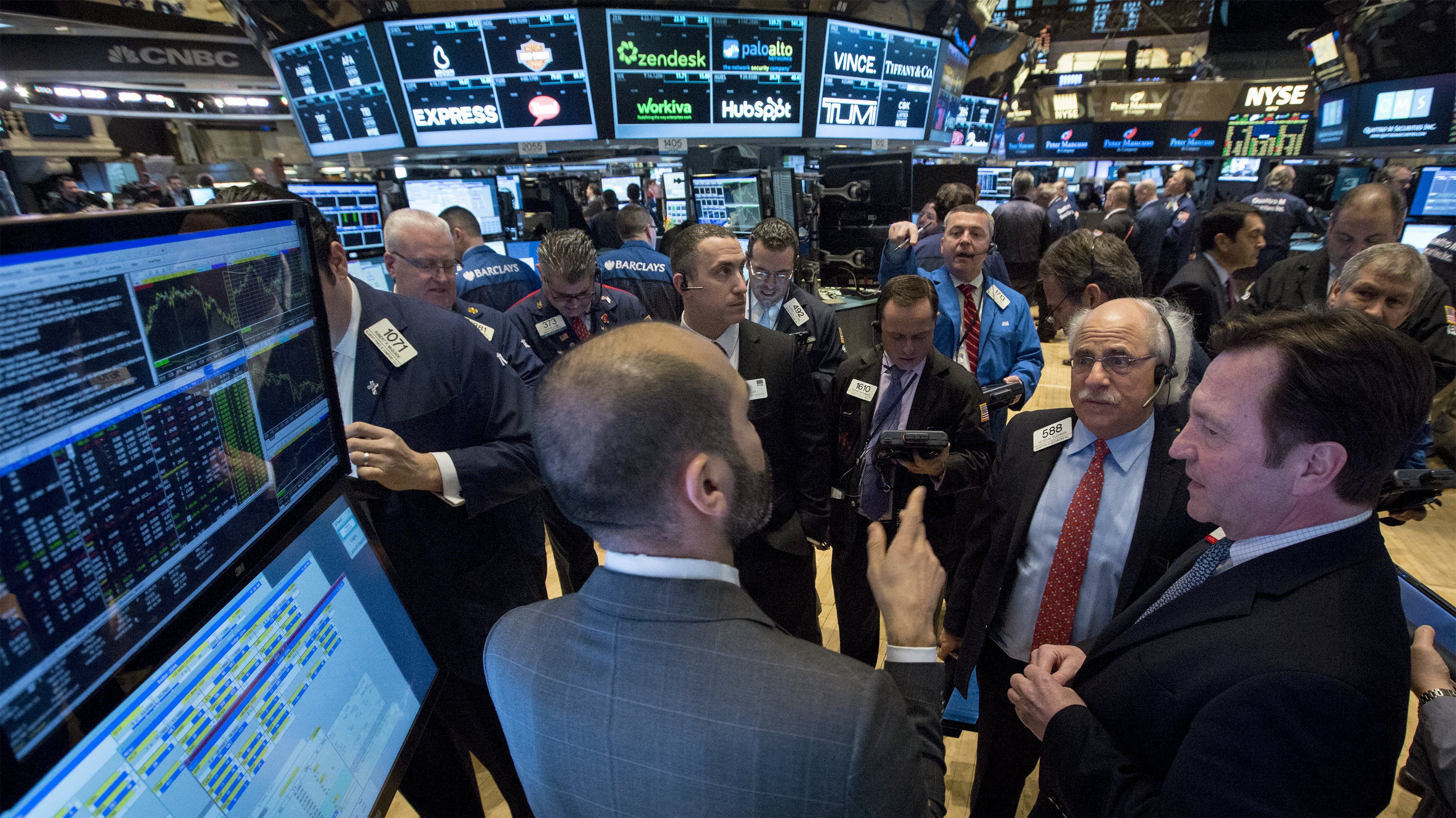 Στα ύψη οι αποδόσεις των ελληνικών ομολόγων