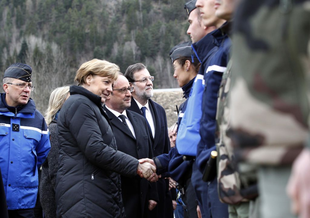 Μέρκελ: «Η Γερμανία θα στηρίξει τις έρευνες για τα αίτια της συντριβής»