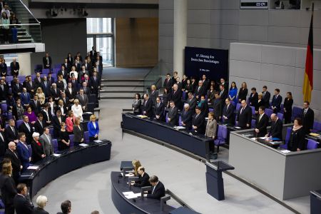 Ιστορικό ψήφισμα της Μπουντεσταγκ: «Γενοκτονία» η σφαγή Αρμενίων