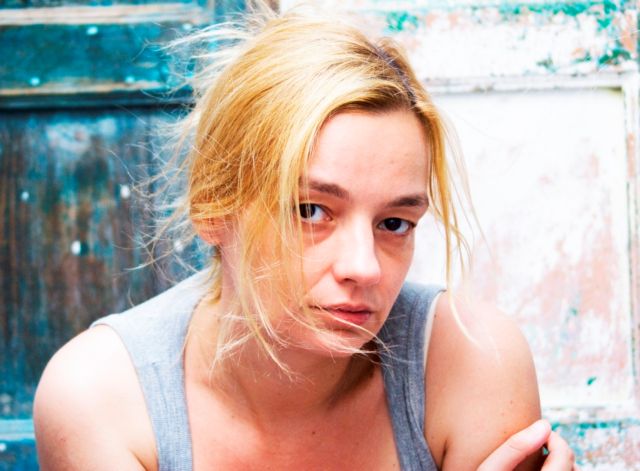 Το καθιστικό της Λένας Κιτσοπούλου στο σαλόνι του Πειραιά