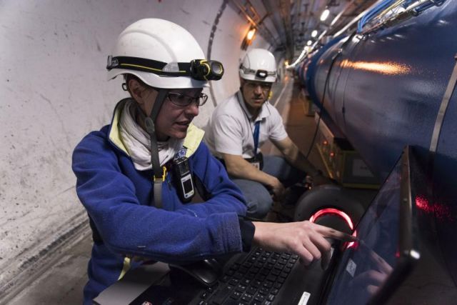Βραχυκύκλωμα στον LHC απειλεί με καθυστερήσεις