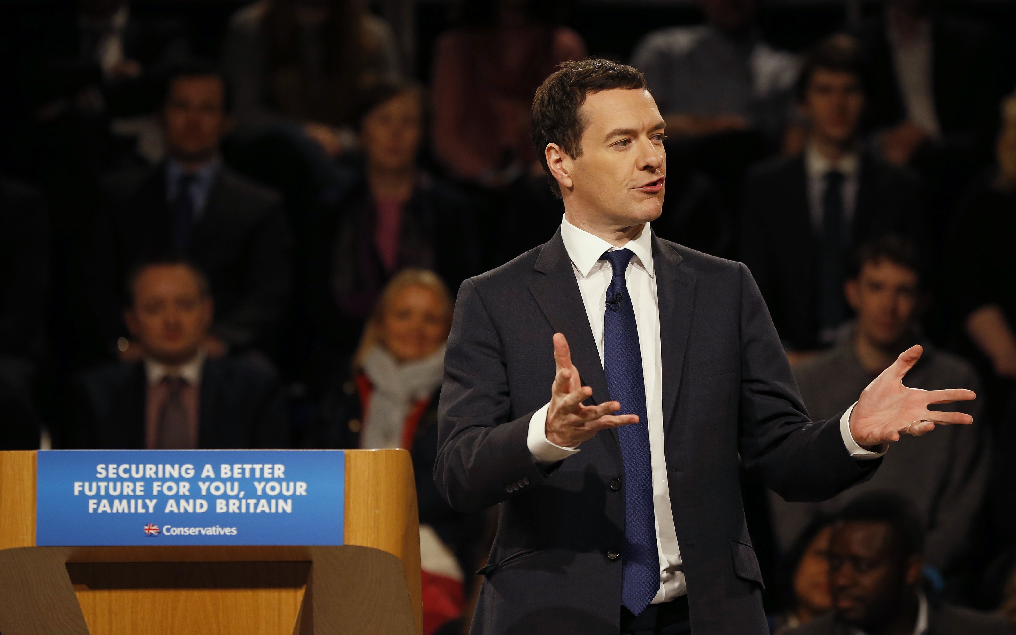 Κάμερον: Ο Οσμπορν θα παραμείνει υπουργός Οικονομικών εάν νικήσουμε