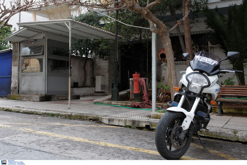 Ανυπόγραφη ανάληψη επίθεσης σε ΑΤ και η φωνή των «Πυρήνων» στο ΕΚΠΑ